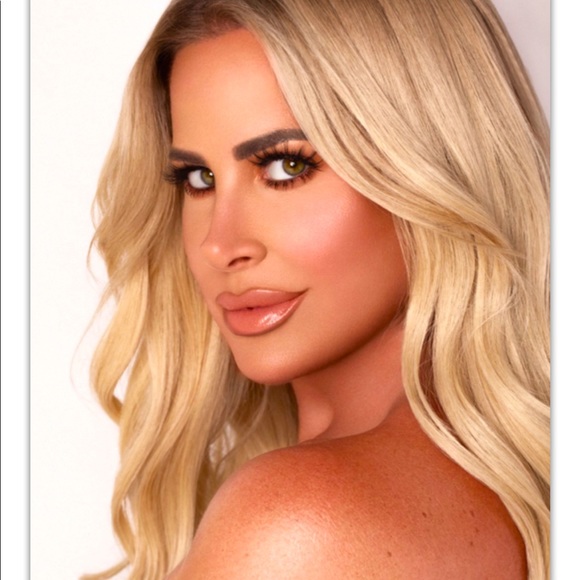 KAB COSMETICS CONTOUR PALLET VOLUME 1 NWT - Picture 7 of 12